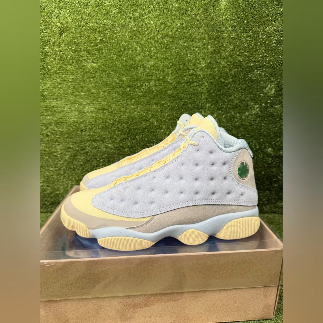 Used - Air Jordan 13 Retro SoleFly - US M 11 - detail 4