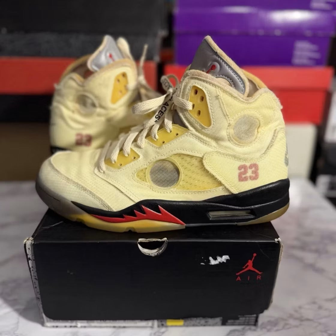 Used - Air Jordan 5 Retro Off-White Sail - US M 10 - detail 1