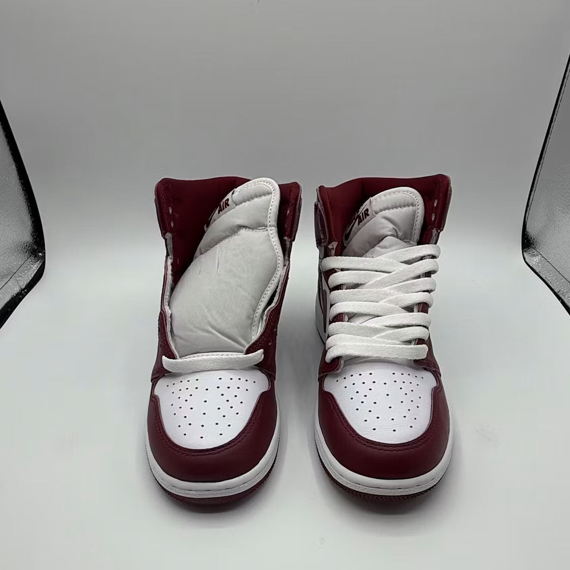 Air Jordan 1 Retro High OG Artisanal Team Red (GS) - US 4.5Y - New - Other - detail 2