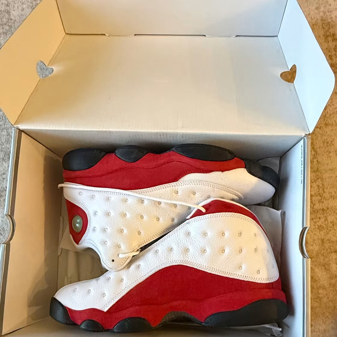 Used - Air Jordan 13 Retro OG Chicago (2017) - US M 10.5 - detail 1