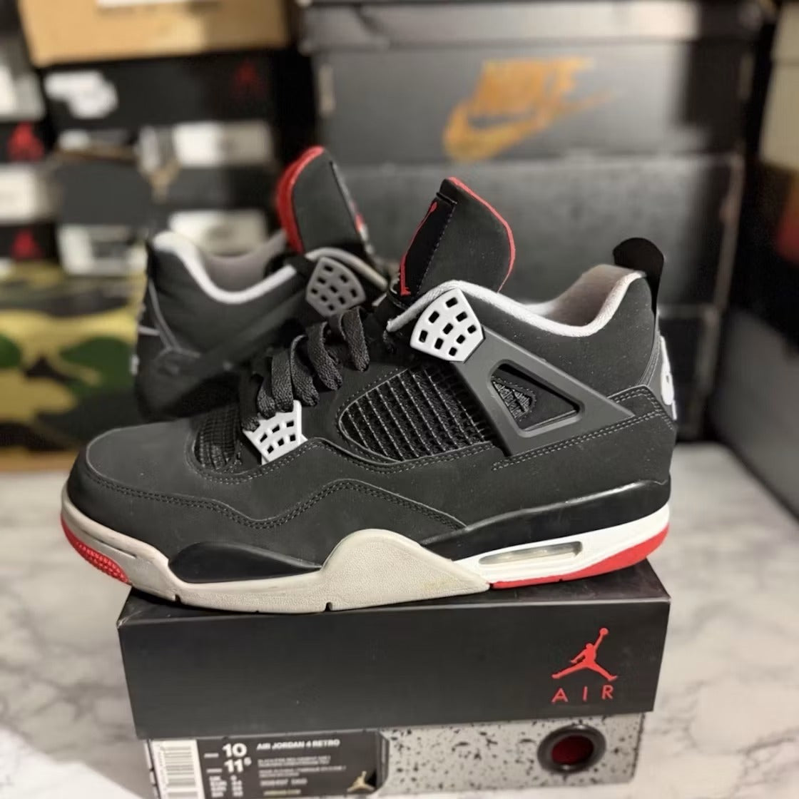 Used - Air Jordan 4 Retro Bred (2019) - US M 10 - detail 2