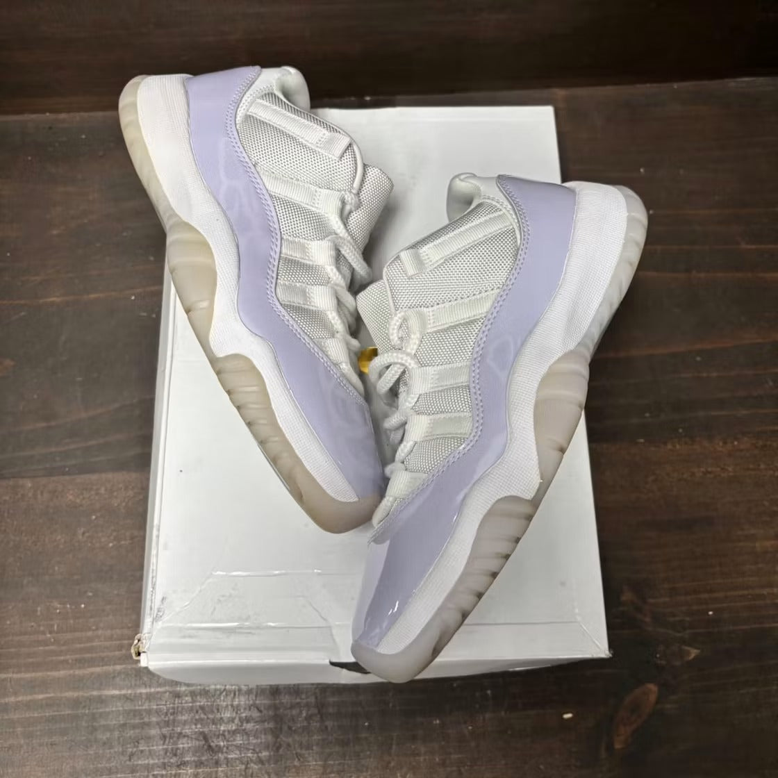 Used - Air Jordan 11 Retro Low Pure Violet (Women's) - US W 7 - detail 1