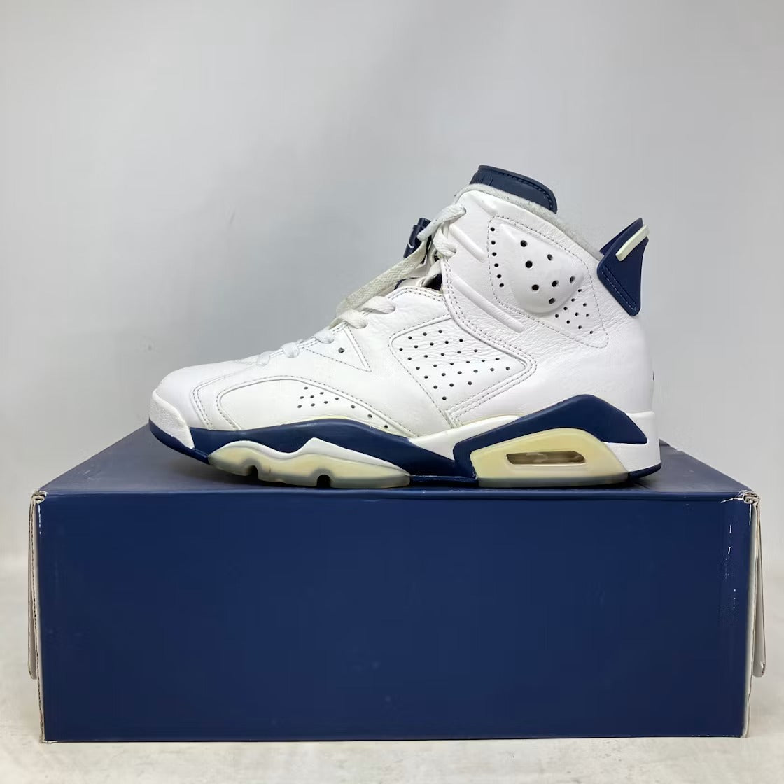 Used - Air Jordan 6 Retro Midnight Navy (2022) - US M 8 - detail 1
