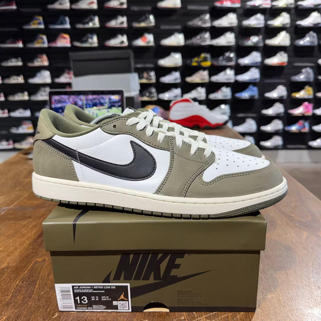 Used - Air Jordan 1 Retro Low OG Medium Olive - US M 13 - detail 1
