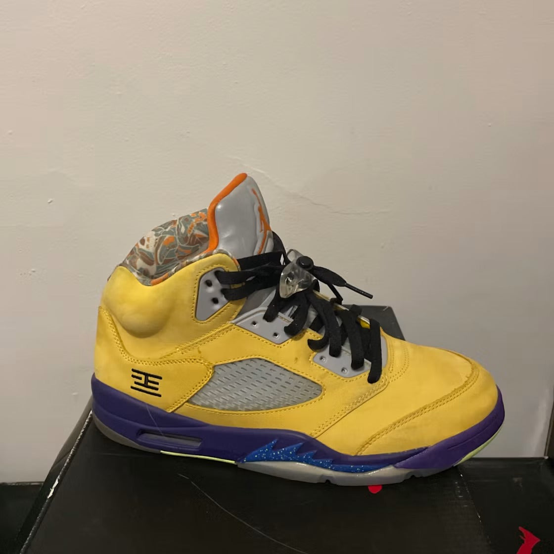 Used - Air Jordan 5 Retro What The - US M 11 - detail 2