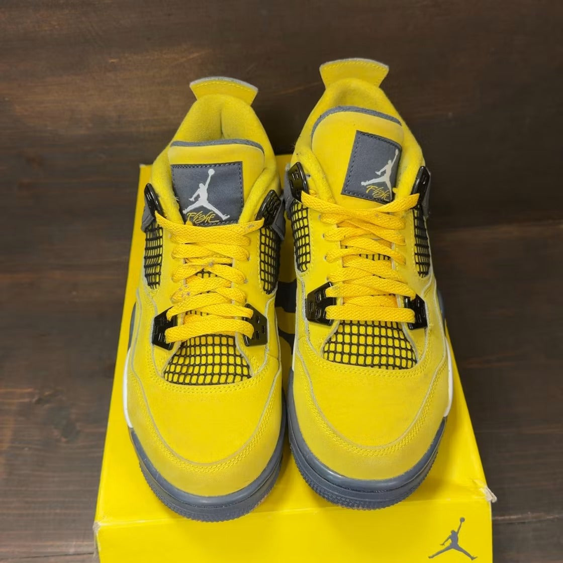 Used - Air Jordan 4 Retro Lightning (2021) (GS) - US 5Y - detail 2