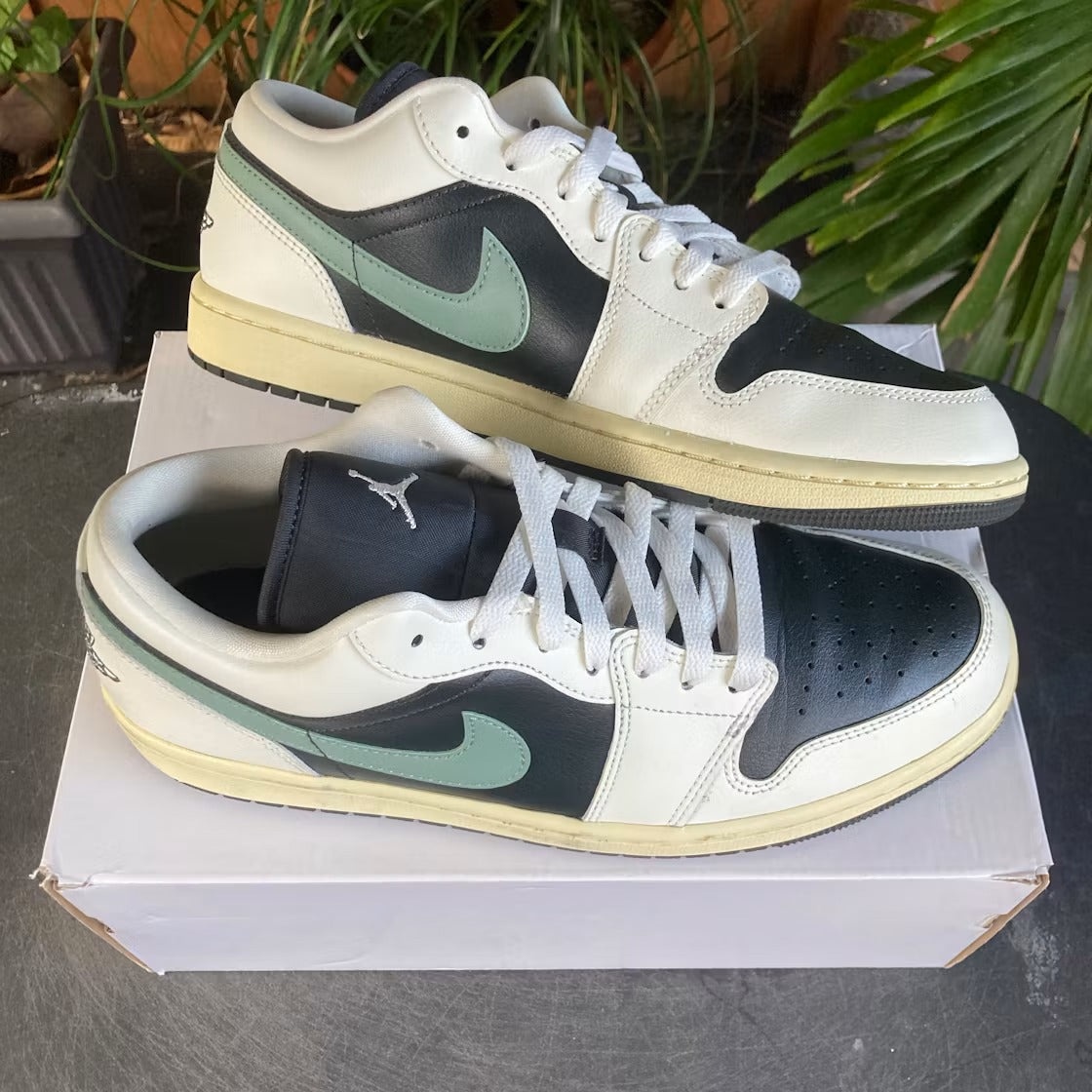 Used - Air Jordan 1 Low Jade Smoke (Women's) - US W 11.5 - detail 5