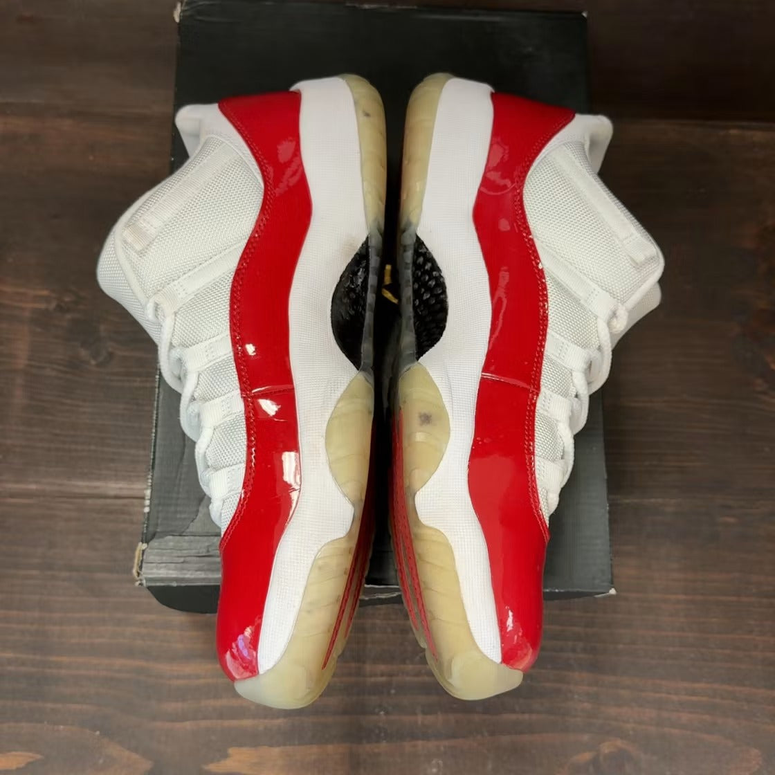 Used - Air Jordan 11 Retro Low Cherry (2016) - US M 11 - detail 3
