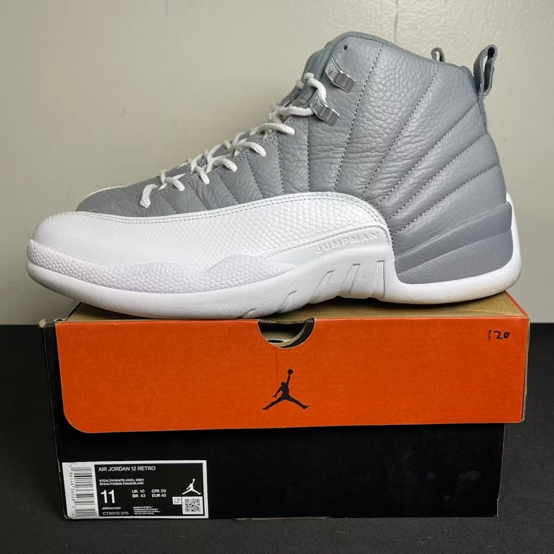 Used - Air Jordan 12 Retro Stealth - US M 11 - detail 3
