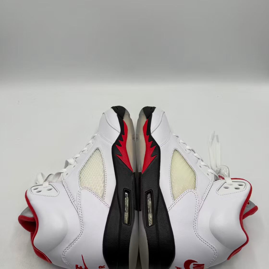 Used - Air Jordan 5 Retro Fire Red Silver Tongue (2020) - US M 8.5 - detail 3