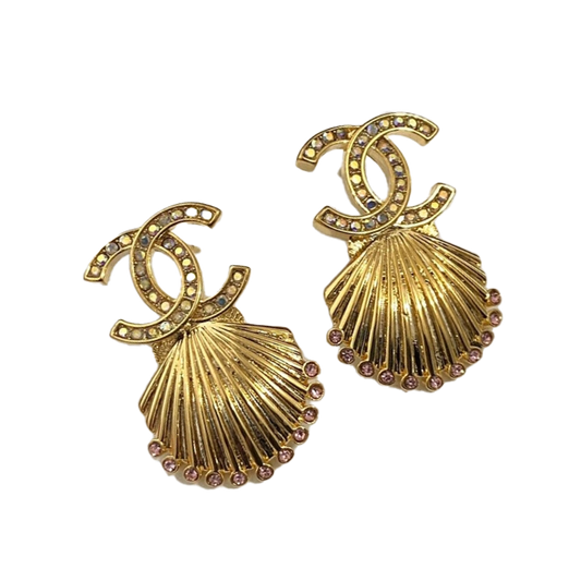 18K  Chanel Shell Pendant Earrings